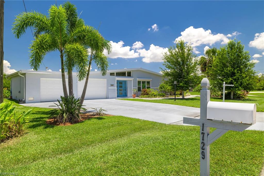 YACHT CLUB COLONY - Residential