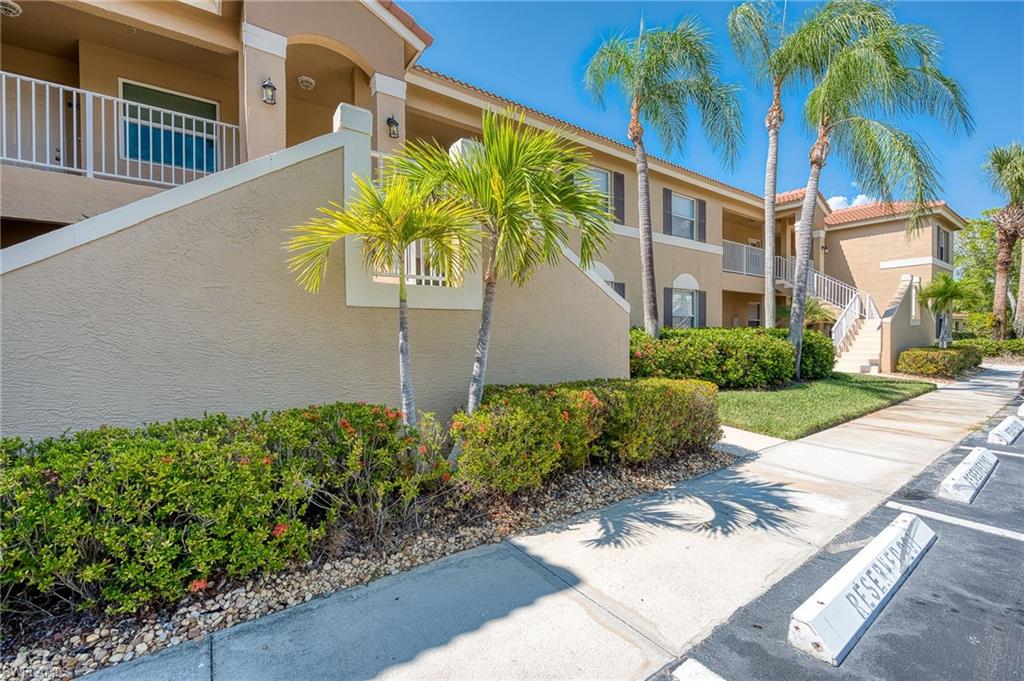 HUNTINGTON LAKES - Residential