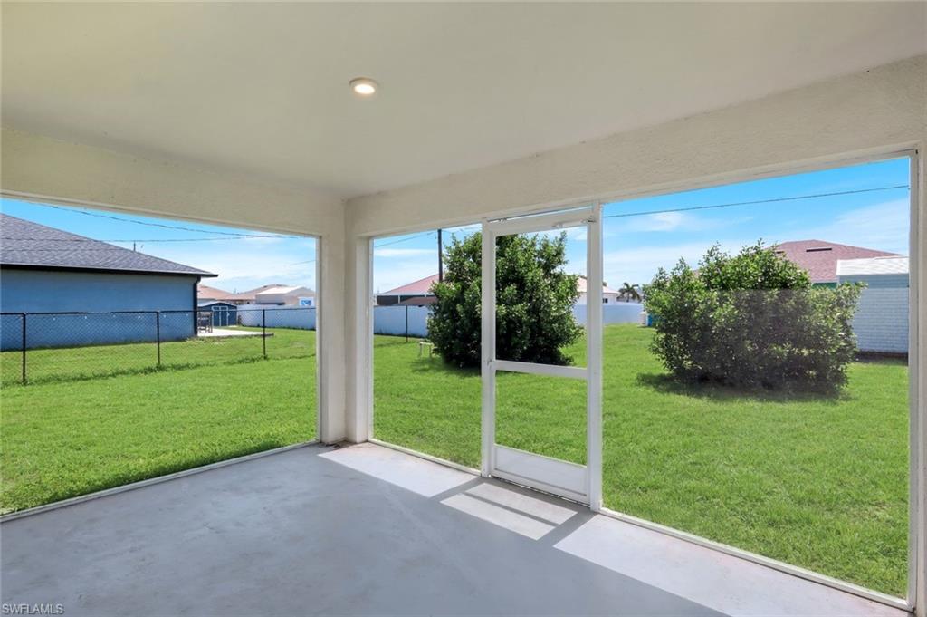 CAPE CORAL - Residential