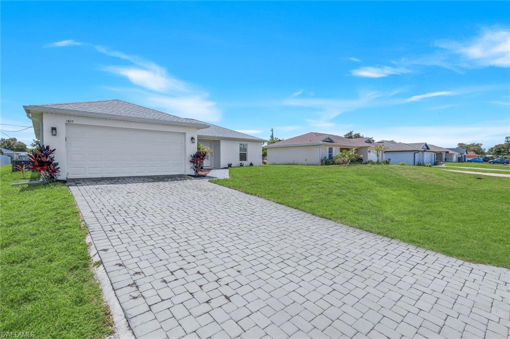CAPE CORAL - Residential