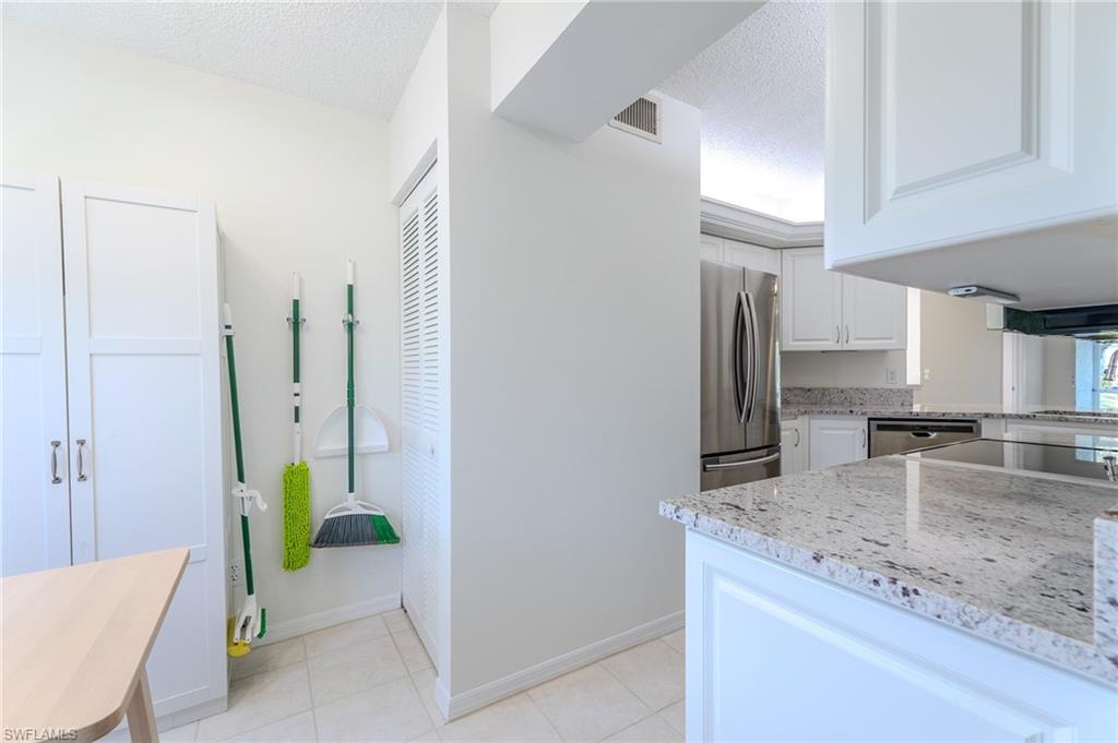 PIPERS POINTE - Residential Lease