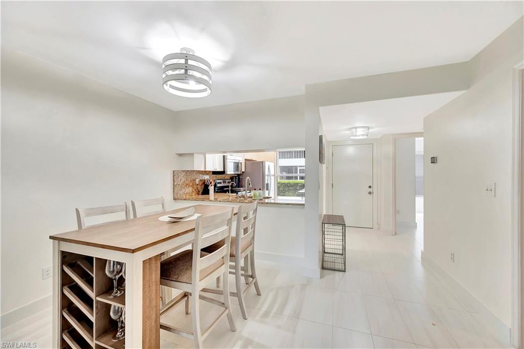 COURTYARD AT KINGS LAKE - Residential Lease