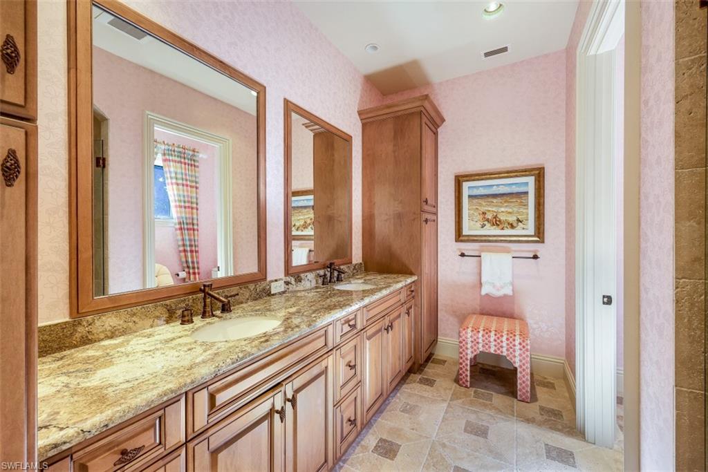 BAY COLONY SHORES - Residential