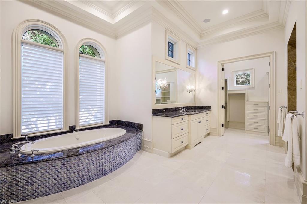 BAY COLONY SHORES - Residential