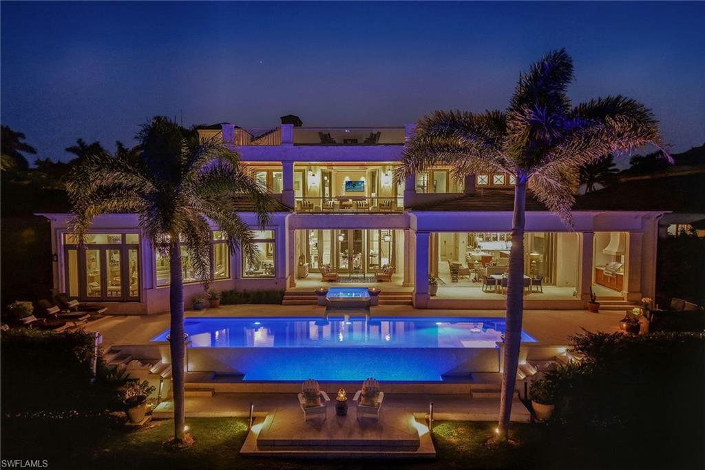 MOORINGS - Residential