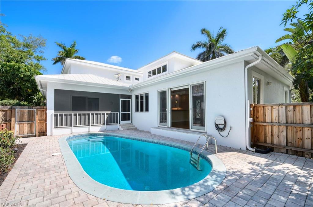 OLDE NAPLES - Residential