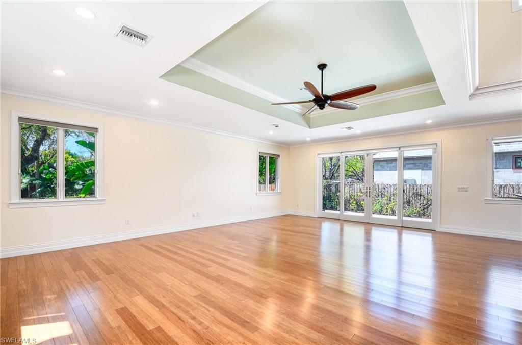OLDE NAPLES - Residential
