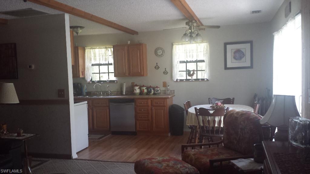 TROPIC ACRES - Residential