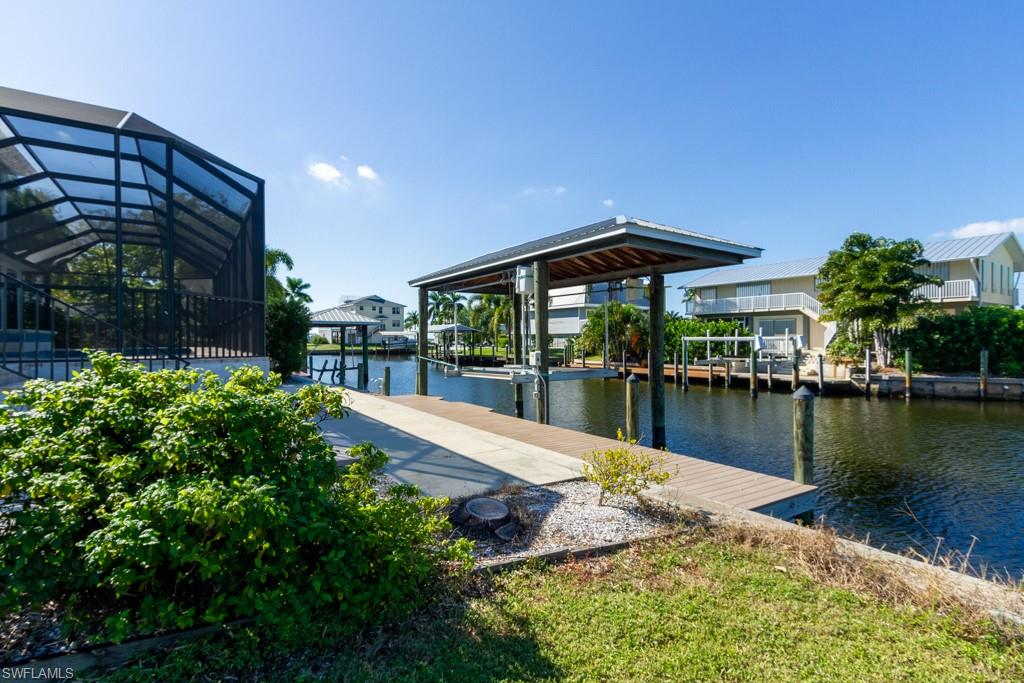 SANDPIPER POINT - Residential