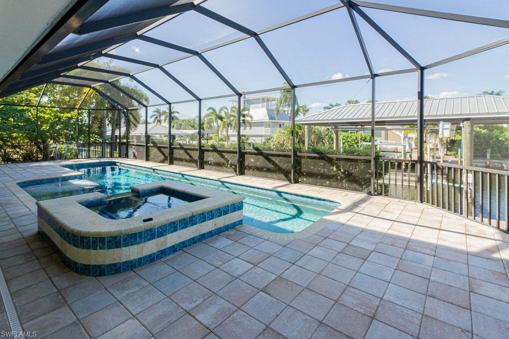 SANDPIPER POINT - Residential