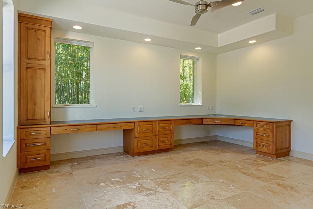 SANDPIPER POINT - Residential