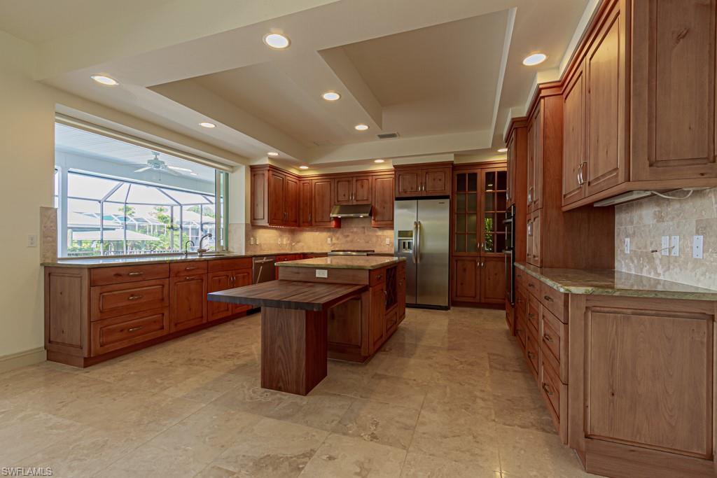 SANDPIPER POINT - Residential