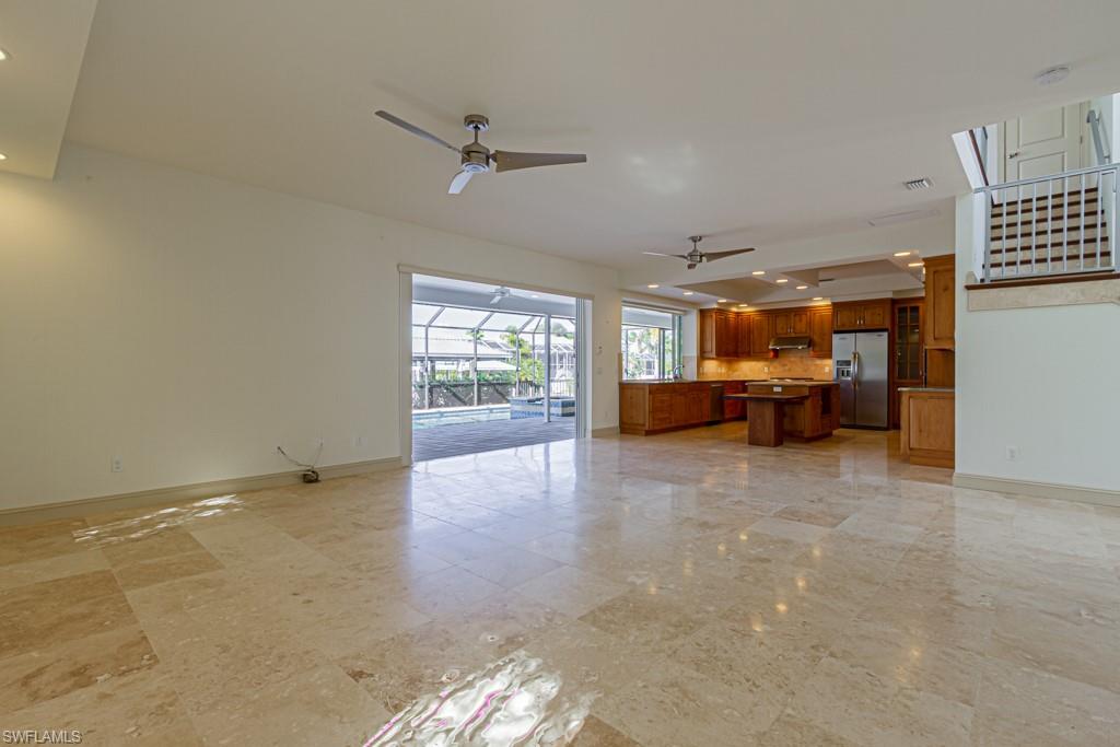 SANDPIPER POINT - Residential