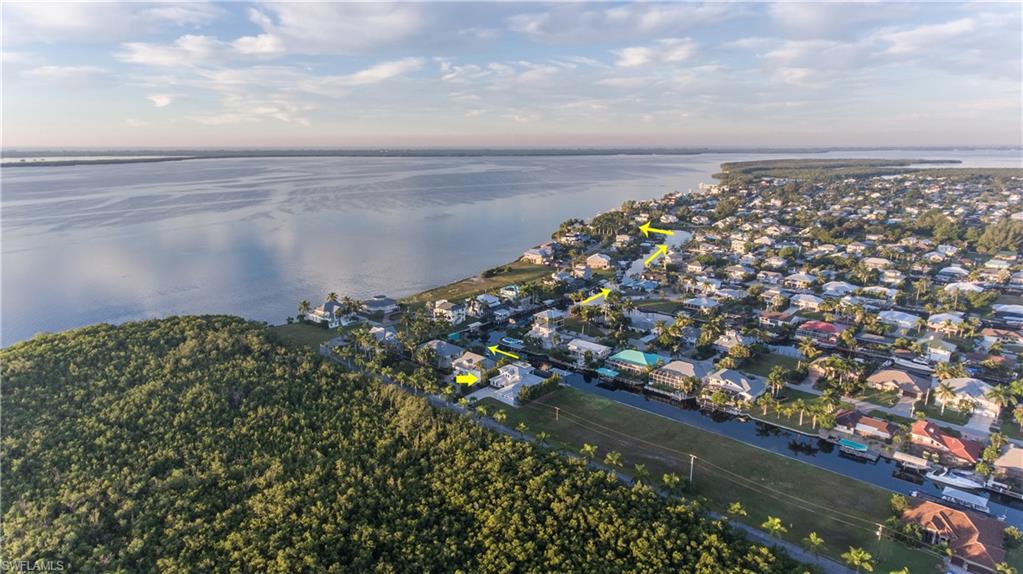 SANDPIPER POINT - Residential