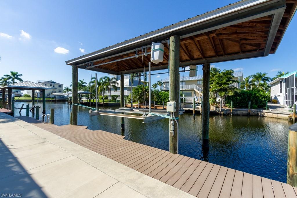 SANDPIPER POINT - Residential
