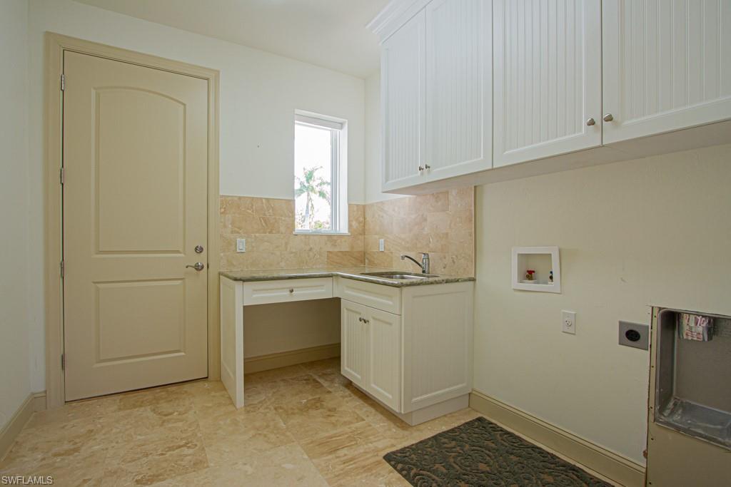 SANDPIPER POINT - Residential