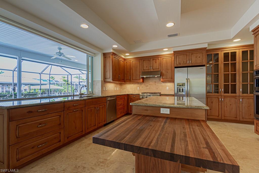 SANDPIPER POINT - Residential