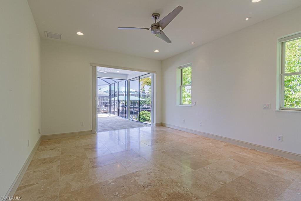 SANDPIPER POINT - Residential
