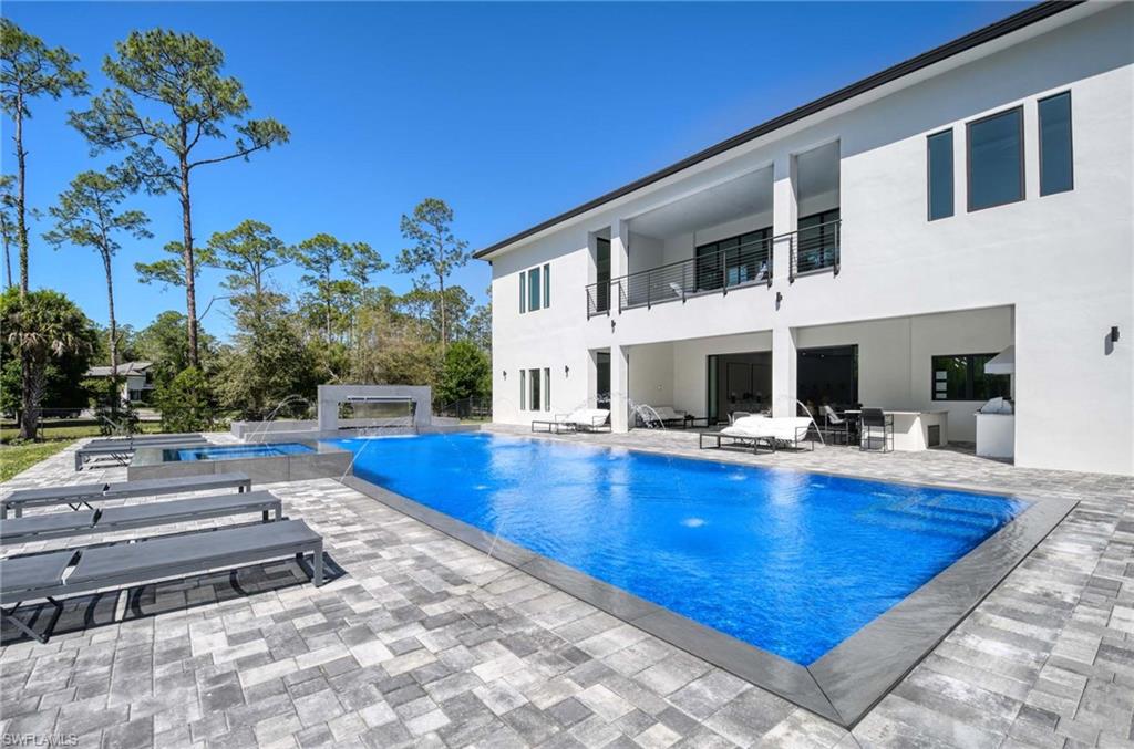 GOLDEN GATE ESTATES - Residential