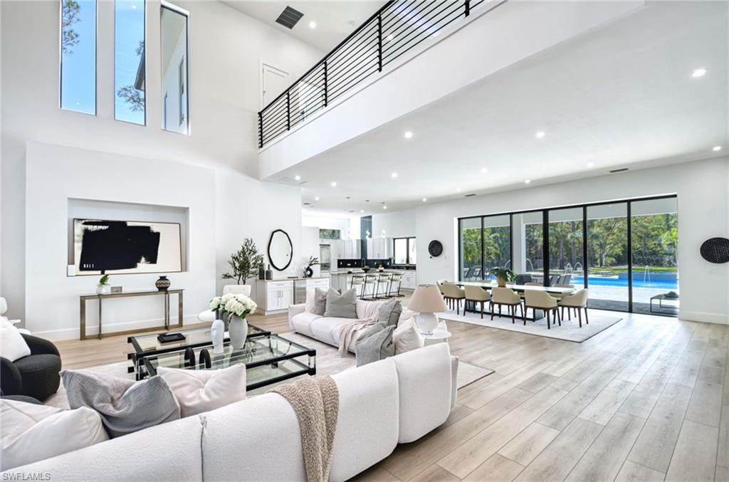 GOLDEN GATE ESTATES - Residential