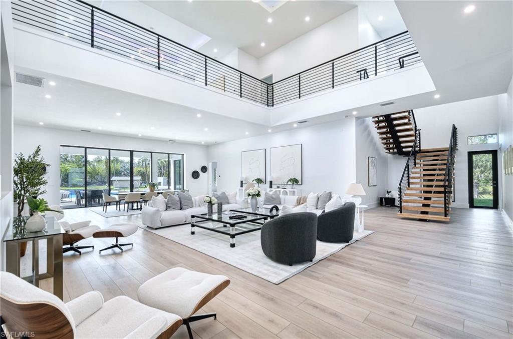 GOLDEN GATE ESTATES - Residential
