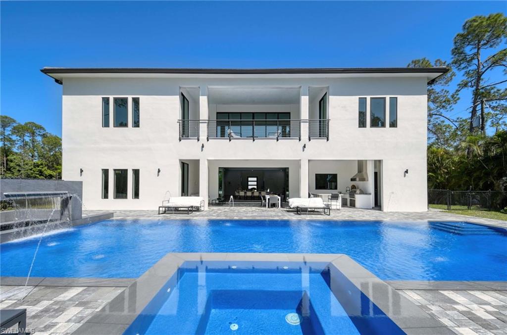 GOLDEN GATE ESTATES - Residential