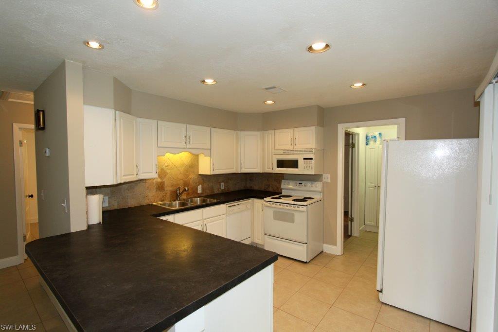 BONITA FARMS - Residential