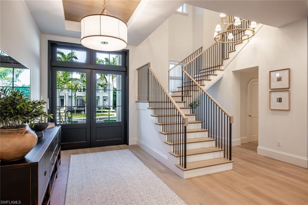 OLDE NAPLES - Residential