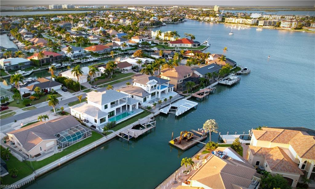 MARCO BEACH - Residential