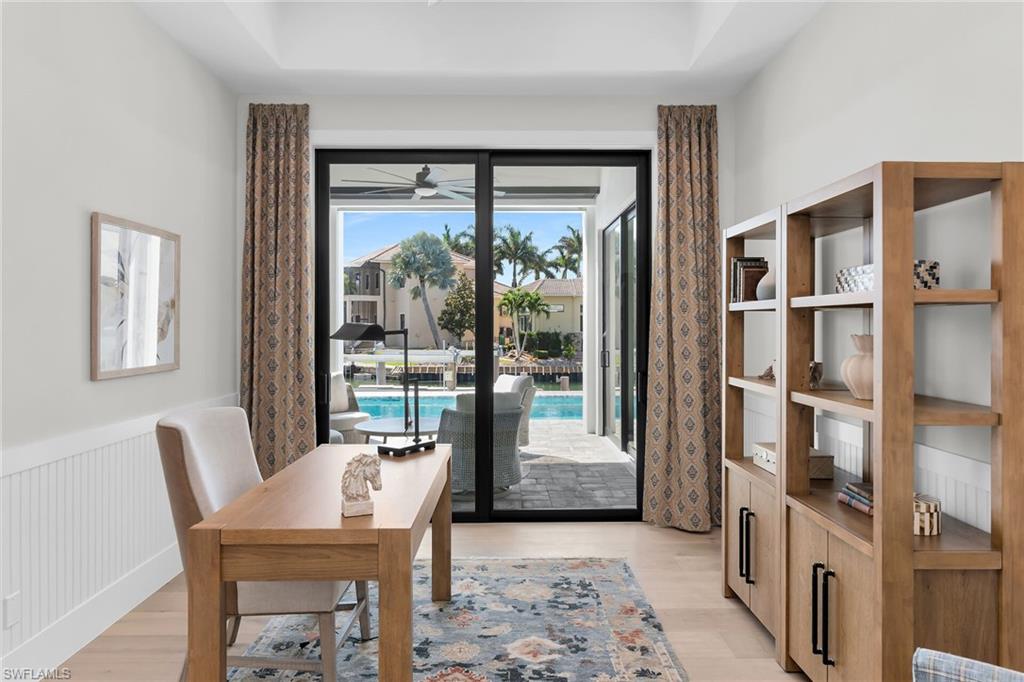 MARCO BEACH - Residential