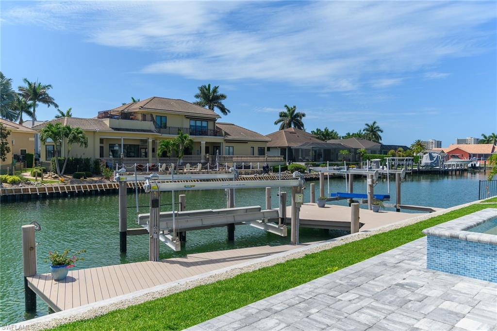 MARCO BEACH - Residential