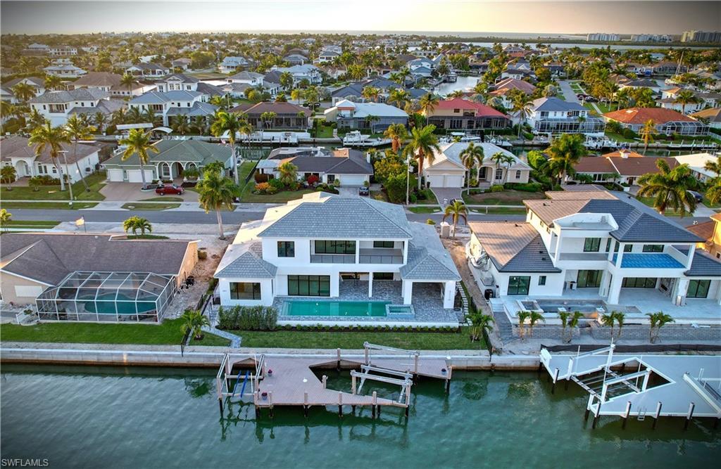 MARCO BEACH - Residential