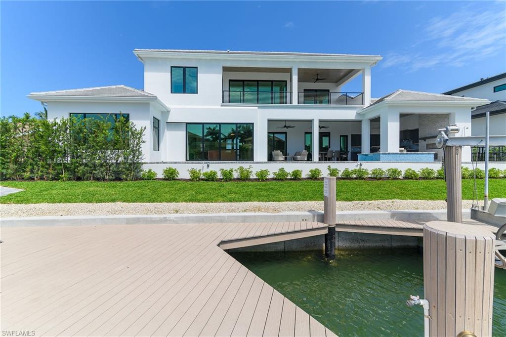 MARCO BEACH - Residential