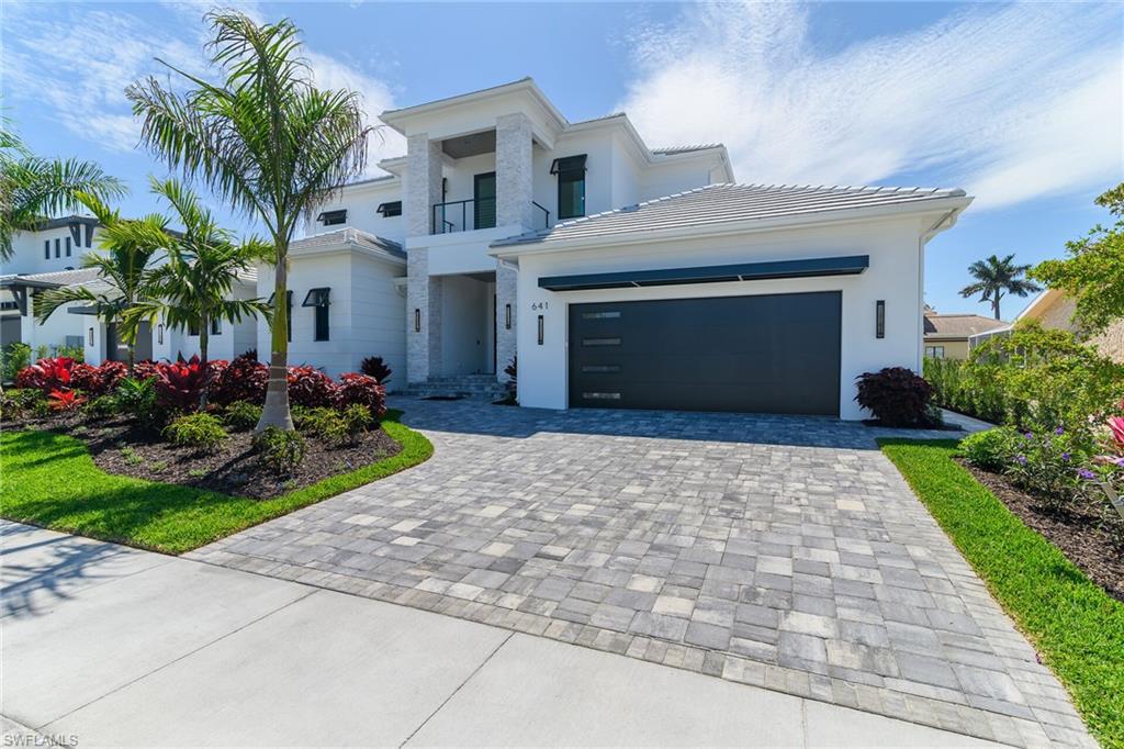 MARCO BEACH - Residential