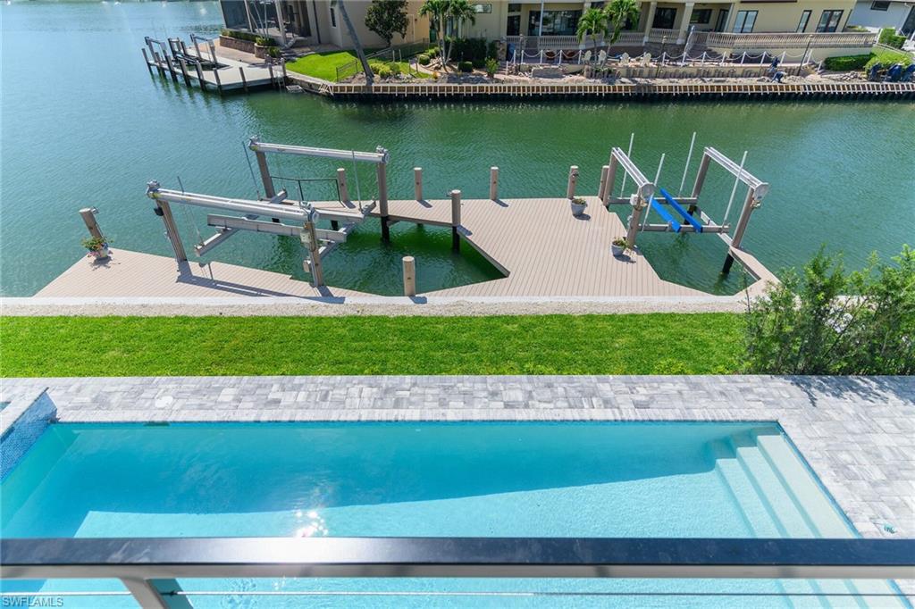 MARCO BEACH - Residential
