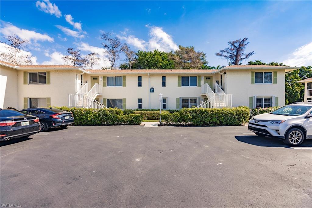GLADES COUNTRY CLUB - Residential