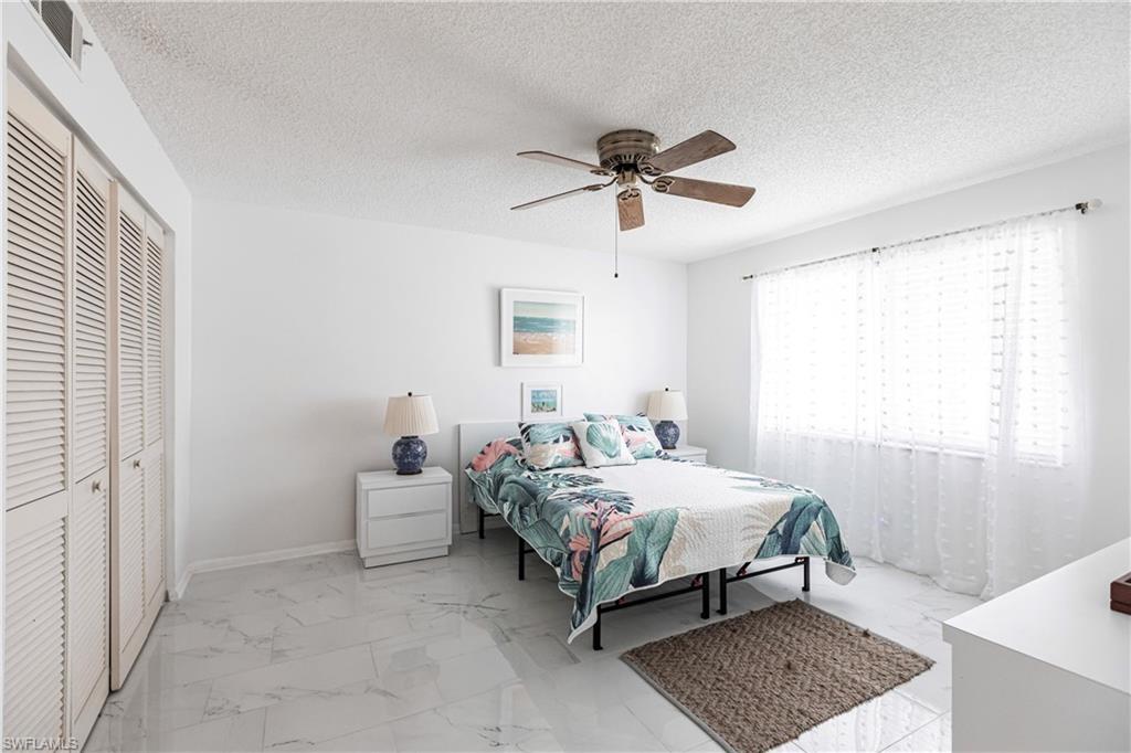 GLADES COUNTRY CLUB - Residential