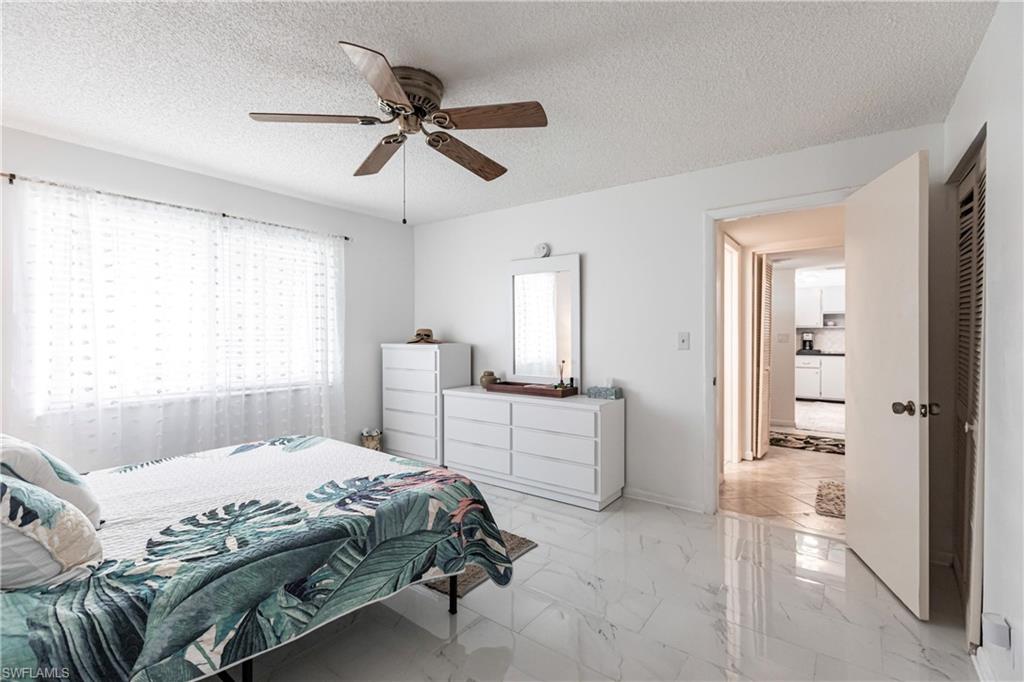 GLADES COUNTRY CLUB - Residential