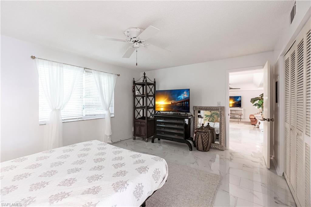 GLADES COUNTRY CLUB - Residential