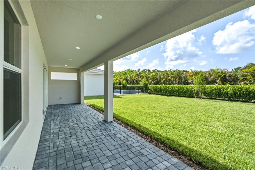 SEVEN SHORES - Residential