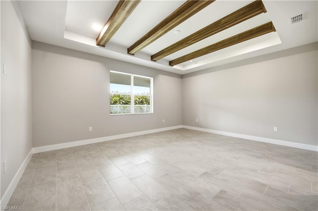 SEVEN SHORES - Residential