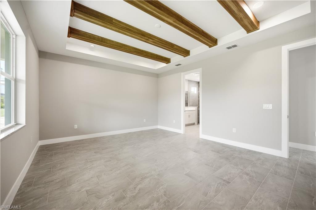 SEVEN SHORES - Residential