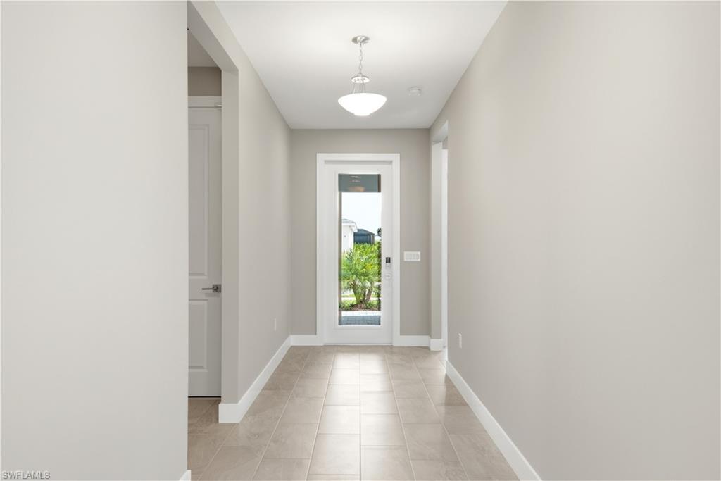 SEVEN SHORES - Residential