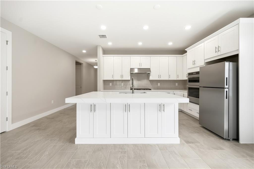SEVEN SHORES - Residential