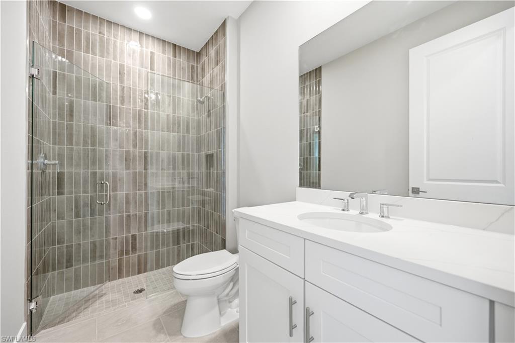 SEVEN SHORES - Residential