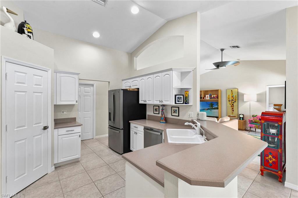 MARCO ISLAND - Residential