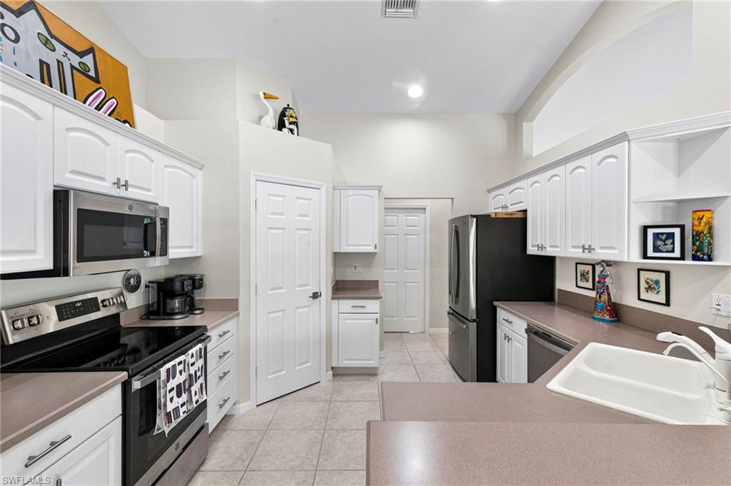 MARCO ISLAND - Residential