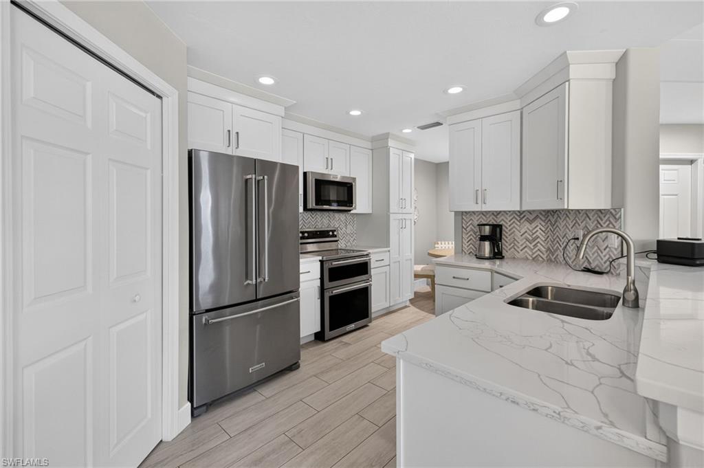 SOUTHMONT COVE - Residential