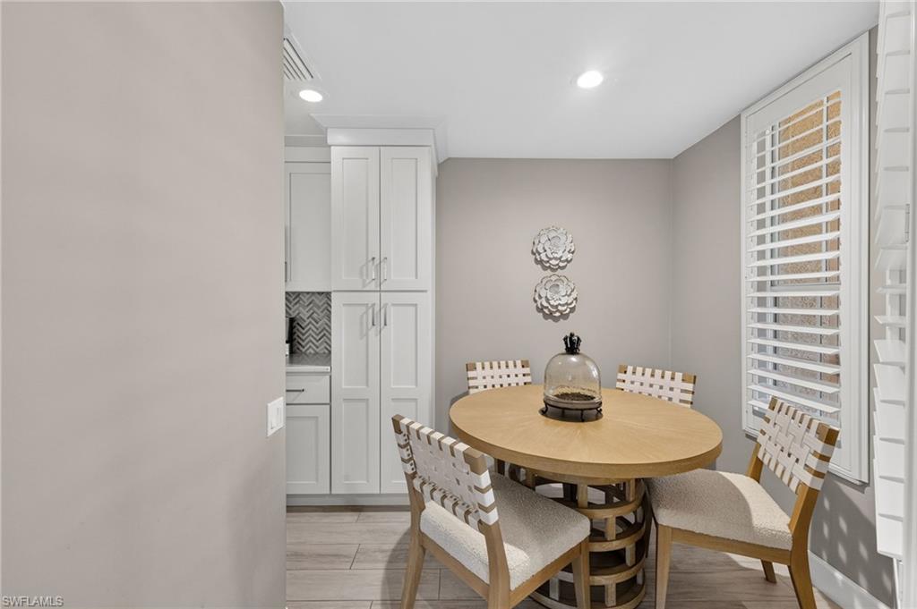 SOUTHMONT COVE - Residential