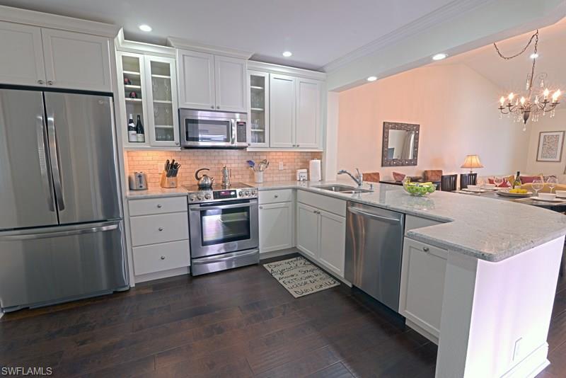 VILLAGES AT EMERALD LAKES - Residential Lease